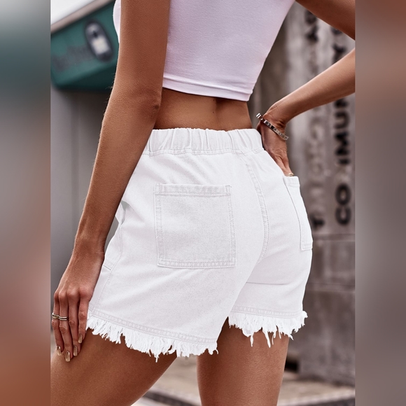 Drawstring Raw Hem Denim Shorts - Picture 2 of 4